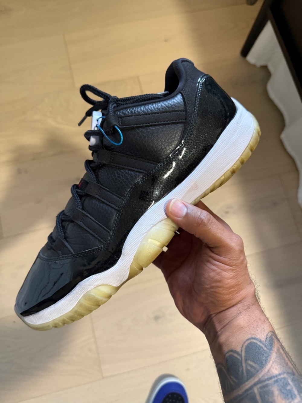 Nike Air Jordan 11 Retro Low 72-10 (AV2187-001) - Size US 13M